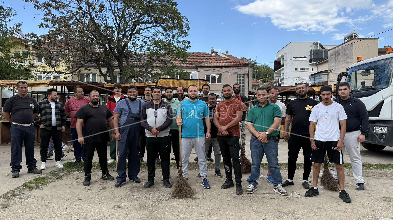 КЈП  „ВОДОВОД“  ЗА  ВРЕМЕ  НА  ПРАЗНИКОТ  ЗАЕДНО  СО  В.Д.  ГРАДОНАЧАЛНИКОТ,  РАБОТНО