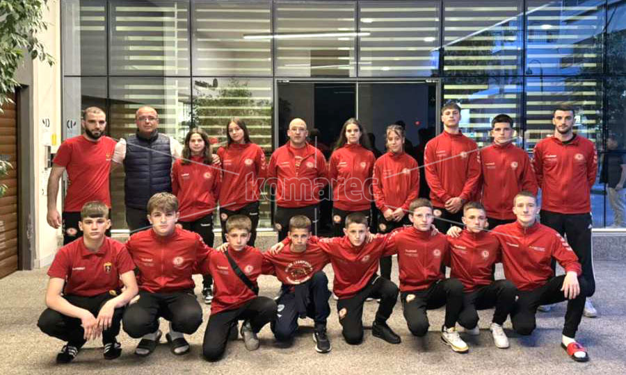 РЕПРЕЗЕНТАЦИЈАТА  НА  МАКЕДОНИЈА  ВО  БОРЕЊЕ  СЛОБОДЕН  СТИЛ  У-15,  НА  МЕЃУНАРОДЕН  ТУРНИР  ВО  ЛАРИСА  (ГРЦИЈА)