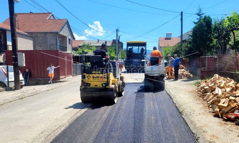 КРПЕЊЕ  УДАРНИ  ДУПКИ  И  ОШТЕТЕНИ  АСФАЛТНИ  ПОВРШИНИ  ВО  КОЧАНИ