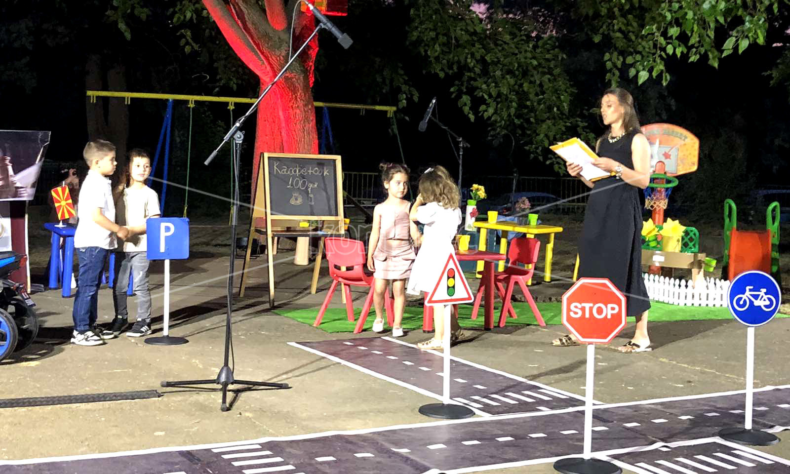 ВО  ЈОУДГ  „ПАВЛИНА  ВЕЛЈАНОВА“  ОДРЖАНА  ТЕАТАРСКА  ПРЕТСТАВА  КАКО  ДЕЛ  ОД  ПРОЕКТОТ  „ДЕЦАТА  И  ЗАКОНИТЕ“