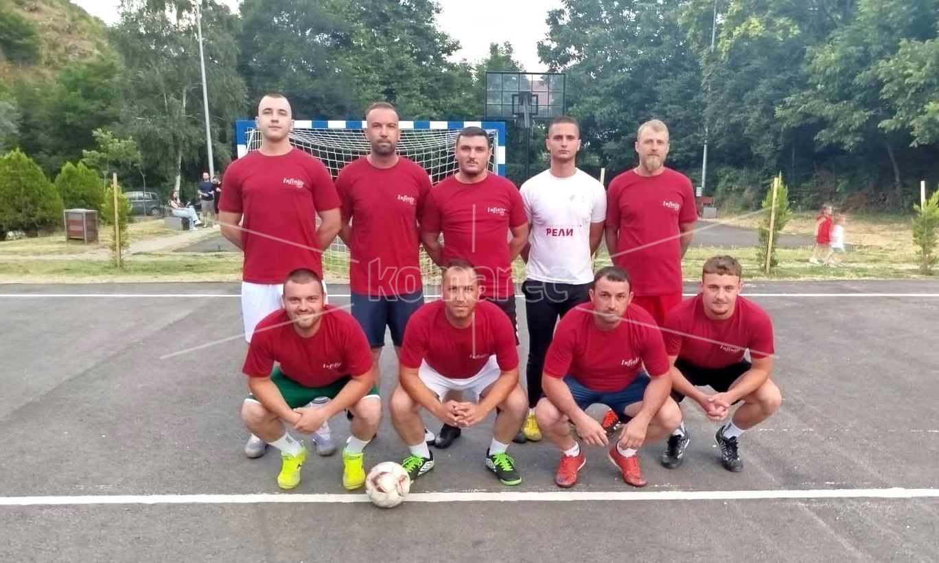 ВЕЧЕРВА,  ПОЛУФИНАЛНИ  НАТПРЕВАРИ  ОД  ПЕТРОВДЕНСКИОТ  ТУРНИР  ВО  МАЛ  ФУДБАЛ