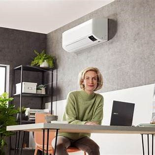 SAMSUNG  WINDFREE  –  СВЕЖИНА  БЕЗ  КОМПРОМИС   ЖЕШТИНИТЕ  УДИРААТ  –  ВРЕМЕ  Е  ЗА  КЛИМАТИЗАЦИЈА  ШТО  ГО  ЧУВА  ВАШЕТО  ЗДРАВЈЕ