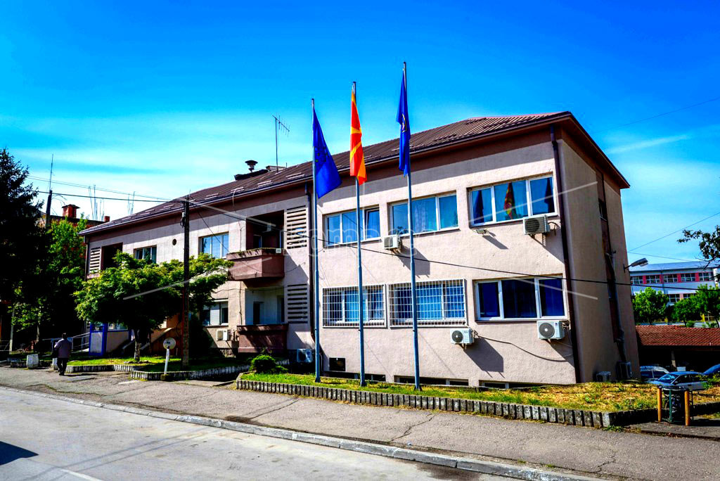 КОЧАНЧАНКА  ПРИЈАВИЛА  ДЕКА  СО  ИЗМАМА  И  БИЛЕ  ОДЗЕМЕНИ  4000  ЕВРА