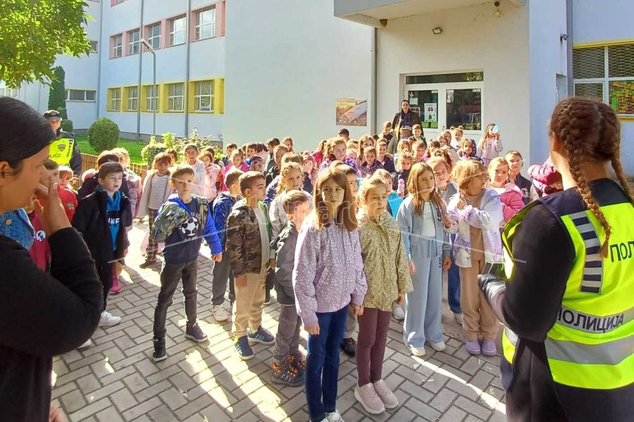 КАМПАЊА ЗА ЗГОЛЕМУВАЊЕ НА БЕЗБЕДНОСТА НА ДЕЦАТА ВО СООБРАЌАЈОТ