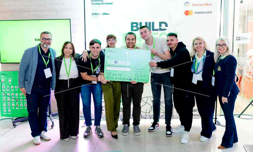 ТИМОТ  НА  „EDUPARI“  СОСТАВЕН  ОД  ТРОЈЦА  ЧЛЕНОВИ  ОД  КОЧАНИ  И  ЕДЕН  ОД  ВИНИЦА  ПОБЕДНИЦИ  НА  „STARTUP  WEEKEND  SKOPJE  2025“