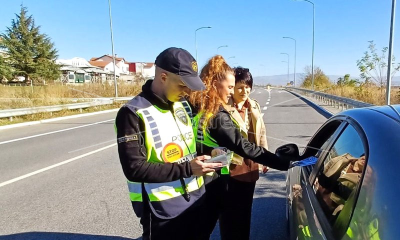 ЗИМСКАТА  ОПРЕМА  Е  ЗАДОЛЖИТЕЛНА  –  КАМПАЊА  ПОД  МОТОТО  „ВОЗИ  БЕЗБЕДНО  –  СТИГНИ  СИГУРНО“