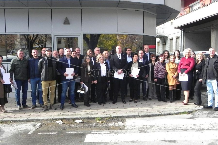 ДОДЕЛЕНИ  УВЕРЕНИЈАТА  НА  ГРАДОНАЧАЛНИКОТ  И  НА  ЧЛЕНОВИТЕ  НА  СОВЕТОТ  НА  ОПШТИНА  КОЧАНИ  2025-2029