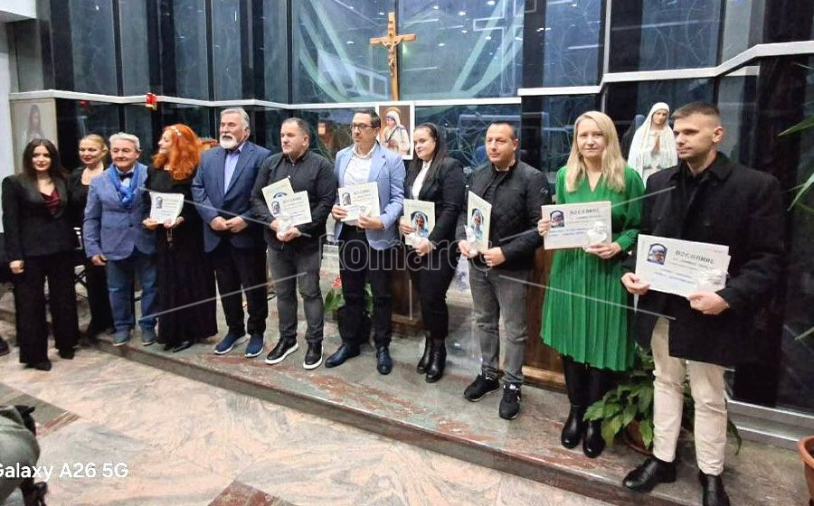 ДОДЕЛЕНИ  ГОДИНЕШНИТЕ  СТАТУЕТКИ  И  ПОСЛАНИЈА  „МАЈКА  ТЕРЕЗА“  ЗА  ХУМАНИ  ВРЕДНОСТИ  ПОДАРЕНИ  ЗА  ЧОВЕЧКА  СРЕЌА