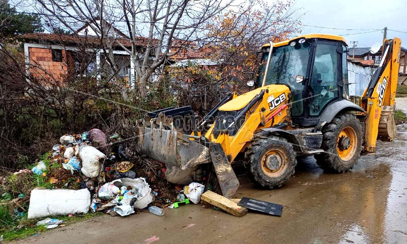 НОВИ  АКЦИИ  ЗА  РАСЧИСТУВАЊЕ  НА  ДИВИ  ДЕПОНИИ  ВО  ТРАЈАНОВО  ТРЛО  И  ВО  РОМСКОТО  МААЛО