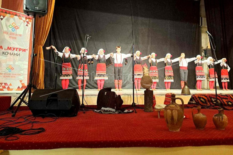 НУЦК  „БЕЛИ  МУГРИ“:  ПОКАНА  ЗА  ФОЛКЛОРЕН  КОНЦЕРТ