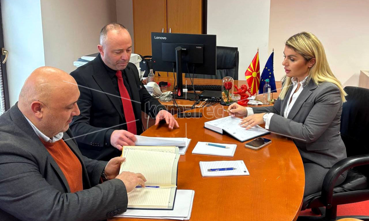 СРЕДБА  НА  ГРАДОНАЧАЛНИКОТ  ВЛАДКО  ГРОЗДАНОВ  СО  ЗАМЕНИК  МИНИСТЕРКАТА ЗА  ЕВРОПСКИ  ПРАШАЊА  ВИКТОРИЈА  ТРАЈКОВ