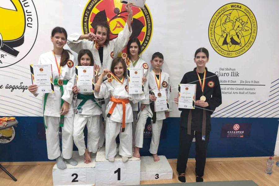 СЕДУМ  МЕДАЛИ  ЗА  СЕДУМТЕ  НАТПРЕВАРУВАЧИ  НА  КРА  „НИКО“ – КОЧАНИ