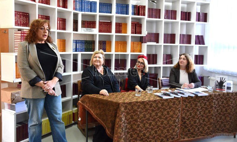 ПРОМОЦИЈА  НА  КНИГАТА  „АЗБУКА  НА  СЕМЕЈНОТО  НАСИЛСТВО“