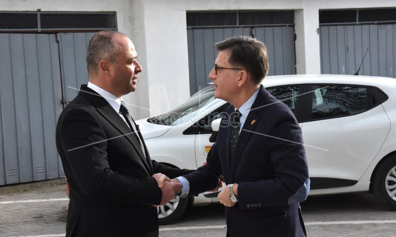 АМБАСАДОРОТ  НА  ШПАНИЈА  ВО  ПОСЕТА  НА  КОЧАНИ