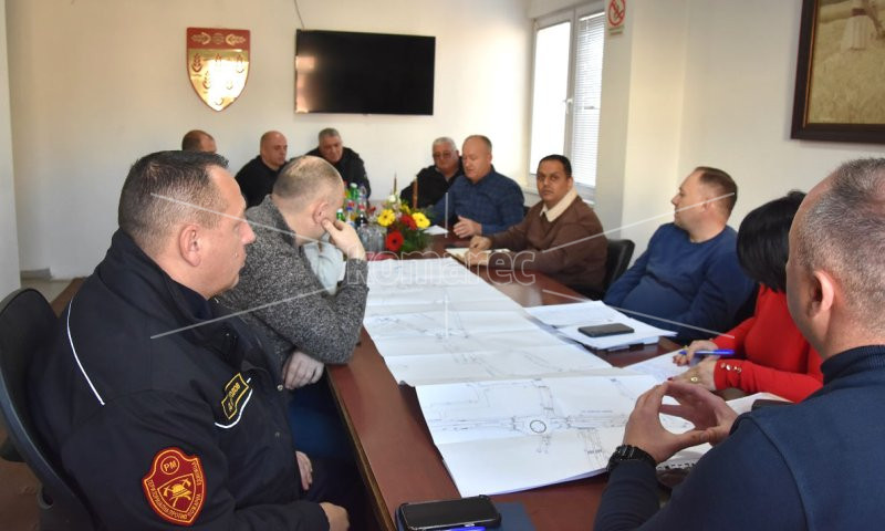 АНАЛИЗА  НА  НОВИОТ  СООБРАЌАЕН  РЕЖИМ, ПОТРЕБНО  Е  ДА  СЕ  ПОЧИТУВААТ  СООБРАЌАЈНИТЕ  ПРАВИЛА  И  ПРОПИСИ