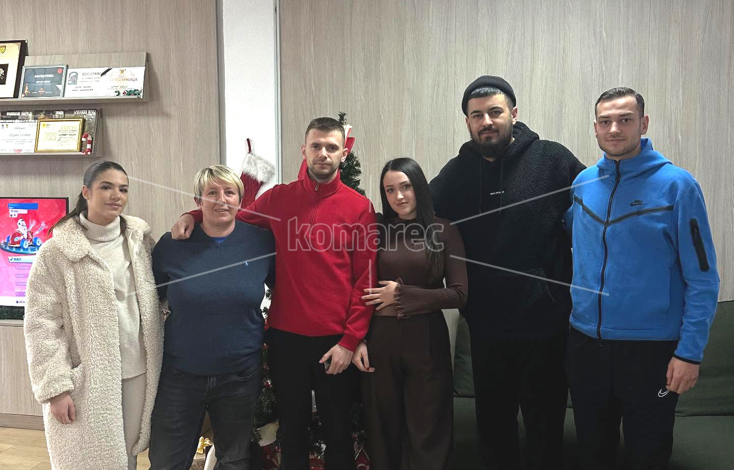 ДОНИРАНИ  200.000  ДЕНАРИ  НА  НАМЕНСКАТА  СМЕТКА  НА  SUPPORT  KOCANI