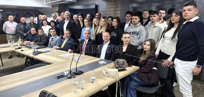 ПОСЕТА  НА  ГУВЕРНЕРОТ  НА  РОТАРИ  СЛОВЕНИЈА  И  МАКЕДОНИЈА  МАТИЈАЖ  НОВАК  НА  КОЧАНИ