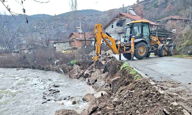 СЕ  ПРЕЗЕМААТ  МЕРКИ  ЗА  СПРЕЧУВАЊЕ  ПОПЛАВИ  –  МАСАЛНИЦА  ПОВТОРНО  СЕ  ИЗЛЕА