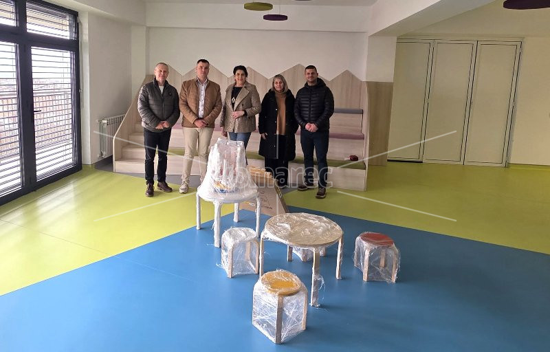 РОТАРИ  КЛУБ  КОЧАНИ-ВИНИЦА  СО  ДОНАЦИЈА  ЗА  ДЕТСКА  ГРАДИНКА  „ДЕТЕЛИНКИ“