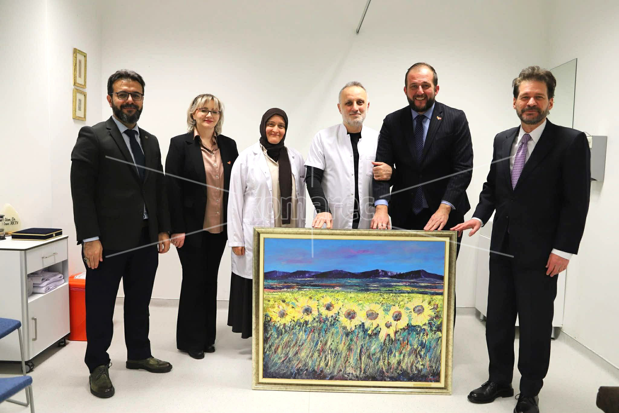 РОДИТЕЛИТЕ  НА  ПОВРЕДЕНИТЕ  ВО  „ПУЛС“  КОИ  СЕ  ЛЕКУВАА  ВО  АНКАРА  (ТУРЦИЈА)  СО  ИСКРЕНА  БЛАГОДАРНОСТ  КОН  ЦЕЛИОТ  МЕДИЦИНСКИ  ПЕРСОНАЛ