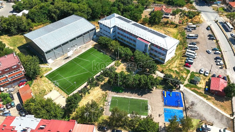 ДА ПОКАЖЕМЕ ХУМАНОСТ И ЗАЕДНИШТВО