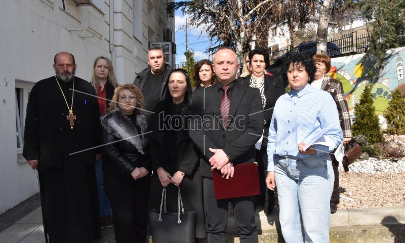 „КОЧАНИ  ВИ  БЛАГОДАРИ“ – ПРИЗНАНИЈА  ЗА  МЕДИЦИНСКИТЕ  УСТАНОВИ  И  ДРЖАВНИТЕ  ШТО  ПОМОГНАА  ВО  ЛЕКУВАЊЕТО  НА  ПОВРЕДЕНИТЕ  ВО  ТРАГИЧНИОТ  ПОЖАР