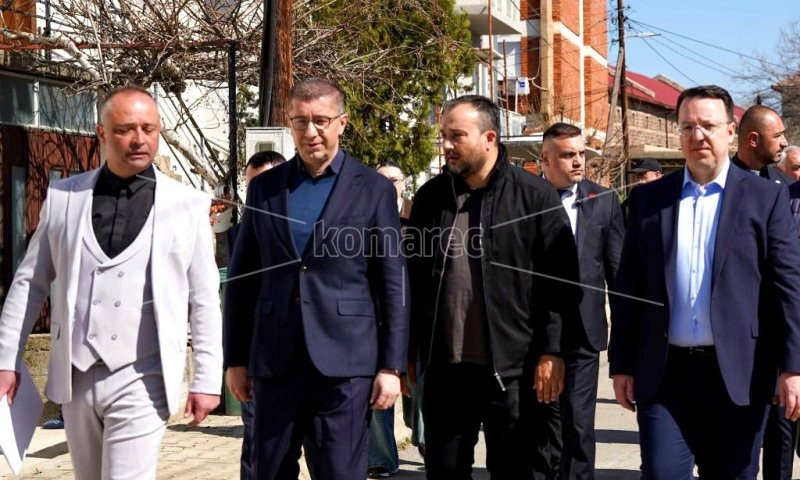 ПРИ  ПОСЕТАТА  НА  КОЧАНИ  ПРЕМИЕРОТ  ХРИСТИЈАН  МИЦКОСКИ  ГО НАЈАВИ  ПОЧЕТОКОТ  НА  ИЗГРАДБА  НА  ТРИ  КАПИТАЛНИ  ОБЈЕКТИ