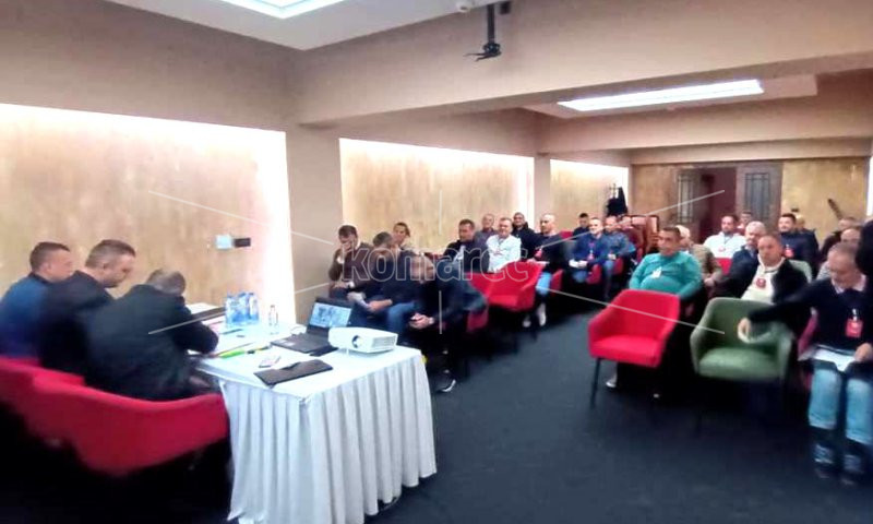 ОФС  КОЧАНИ  –  ФУДБАЛСКИТЕ  НАТПРЕВАРИ  ЗА  ВРЕМЕ  НА  ВИКЕНДОТ  ЗАПОЧНУВААТ  СО  МИНУТА  МОЛЧЕЊЕ