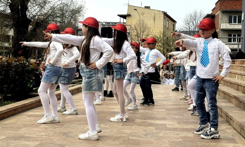 НАЈМЛАДИТЕ  ПОД  МАСКИ  – КОЧАНИ  ГО  ОДБЕЛЕЖА  1.  АПРИЛ  –  ДЕНОТ  НА  ШЕГАТА