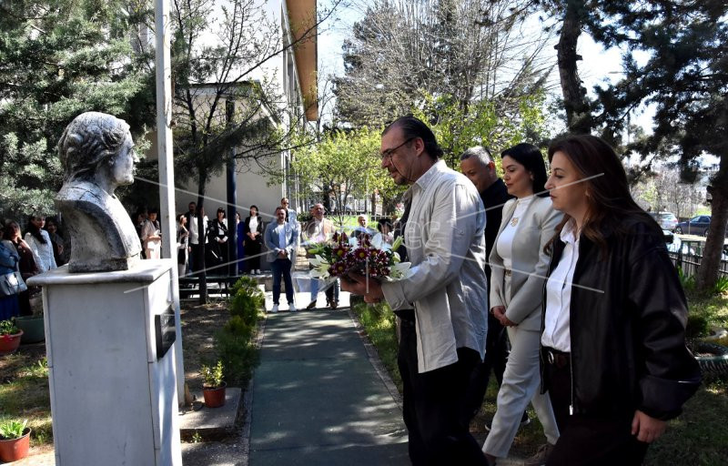 ОУ  „МАЛИНА  ПОПИВАНОВА“  –  КОЧАНИ  ГО  ОДБЕЛЕЖА  ПАТРОНИОТ  ПРАЗНИК