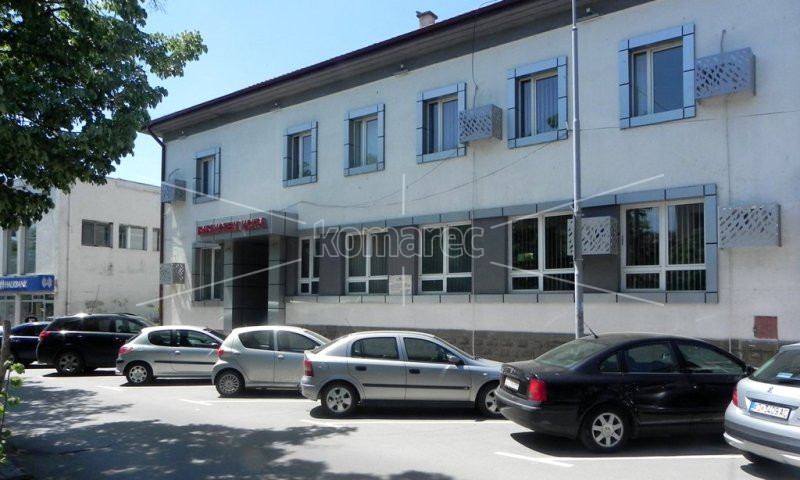 ЈОУБ  „ИСКРА“  –  ВТОРА  РАБОТИЛНИЦА  ОД  СЕРИЈАТА  „ОСУМ  РАБОТИЛНИЦИ“