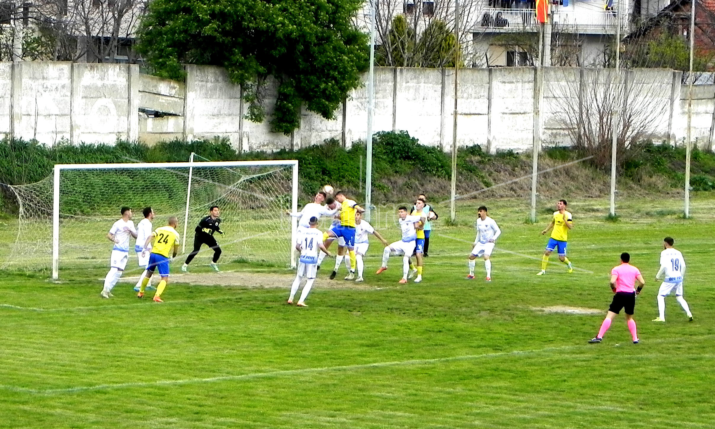 ВТОРА  ФУДБАЛСКА  ЛИГА,  ВО  СТРУМИЦА  НАТПРЕВАР  ЗА  ПЕТОТО  МЕСТО  НА  ТАБЕЛАТА