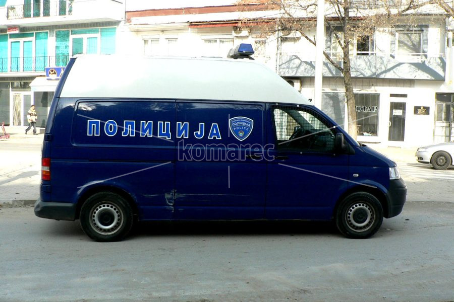 БЕЗ  ПОЛОЖЕН  ВОЗАЧКИ  ИСПИТ  УПРАВУВАЛ  МОТОЦИКЛ  –  ЛИЦЕТО  ЛИШЕНО  ОД  СЛОБОДА