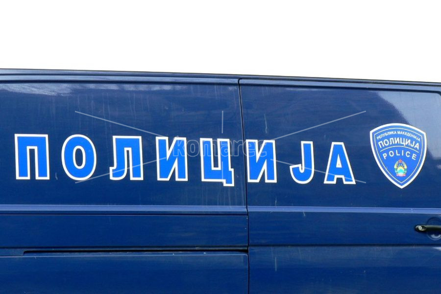 ПРИВЕДЕН  34  ГОДИШЕН  ВОЗАЧ,  ИМ  СЕ  ЗАКАНУВАЛ  НА  ПОЛИЦИСКИ  СЛУЖБЕНИЦИ