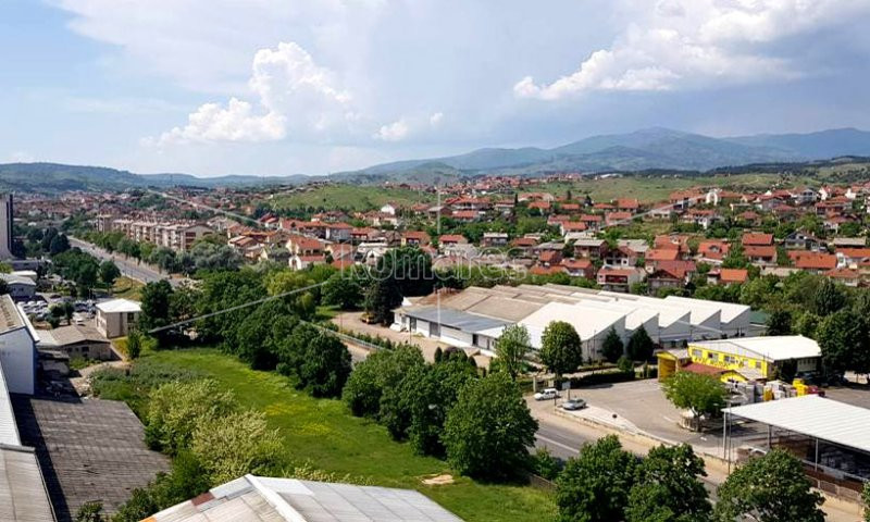 ВО  ДВЕТЕ  СРЕДНИ  УЧИЛИШТА  ВО  КОЧАНИ  САМО  ЕДИНАЕСЕТ  УЧЕНИКА  НЕ  ЈА  ПОЛОЖИЛЕ  ДРЖАВНАТА  МАТУРА