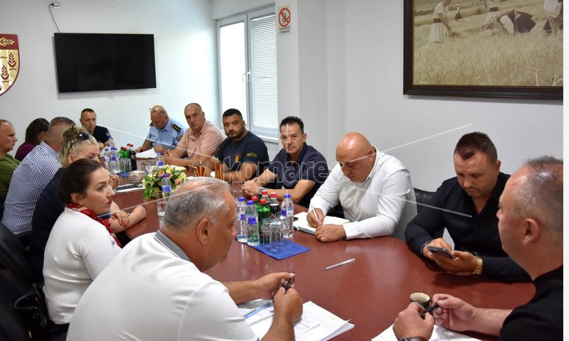 СОСТОЈБАТА  НА  ГРАДСКАТА  ДЕПОНИЈА  ВО  КОЧАНИ  Е  АЛАРМАНТНА  –  ШТАБОТ  ЗА  ЗАШТИТА  И  СПАСУВАЊЕ  ОДРЖА  ИТНА  СЕДНИЦА